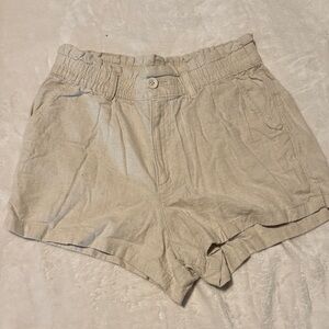 Hollister High-Waist Cream Linen-Blend Shorts